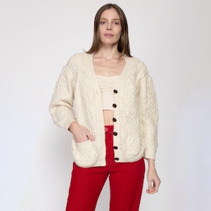 Medium Vintage Aran Crafts Irish Merino Wool Cable Knit Cardigan Petite | 80s Cream Button Up Cropped Fisherman Sweater